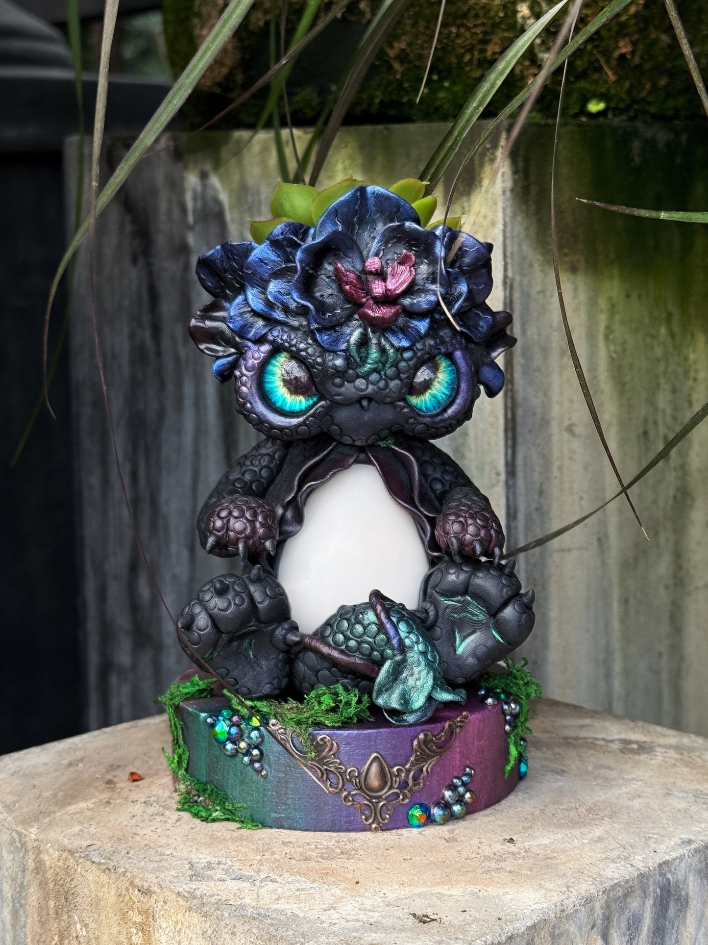 Handmade pot + nightlight