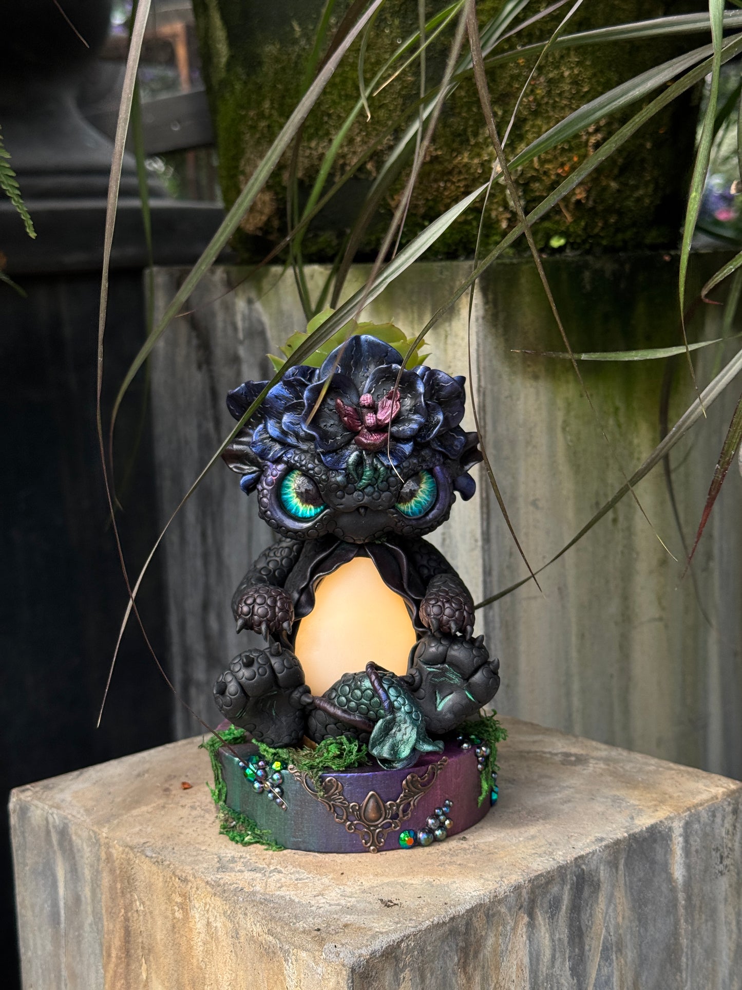 Handmade pot + nightlight