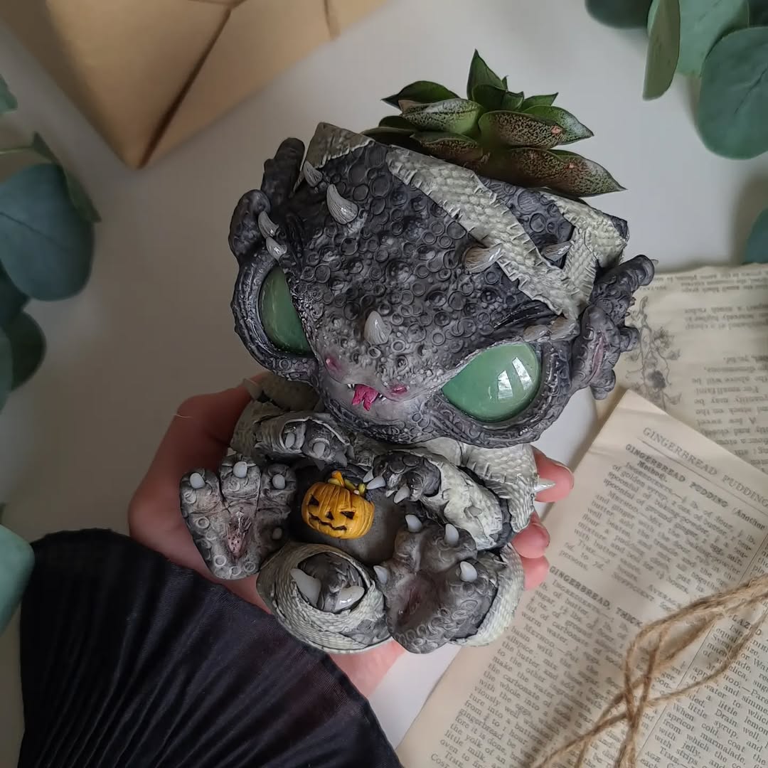 Halloween dragon