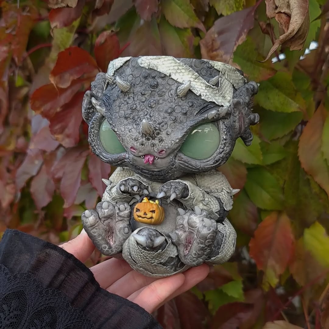 Halloween dragon